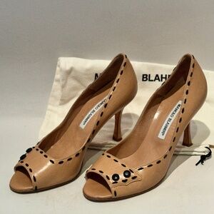 Manolo Blahnik Peep Toe Pumps Sz 37 1/2